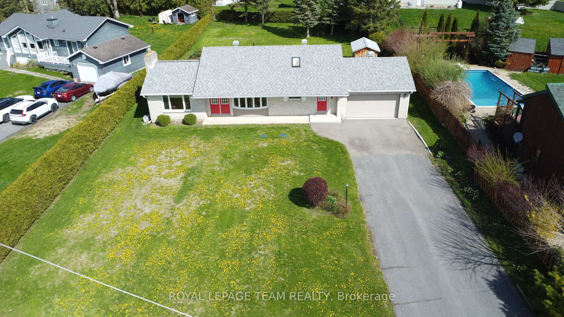 Photo 3 of 11119 Grisdale Boulevard W, South Dundas, South Dundas (Matilda) Twp — HOMEH