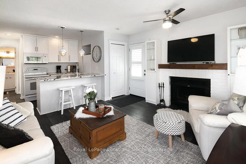 Photo 2 of Unit 141, 27 Dawson Drive, Collingwood — HOMEH