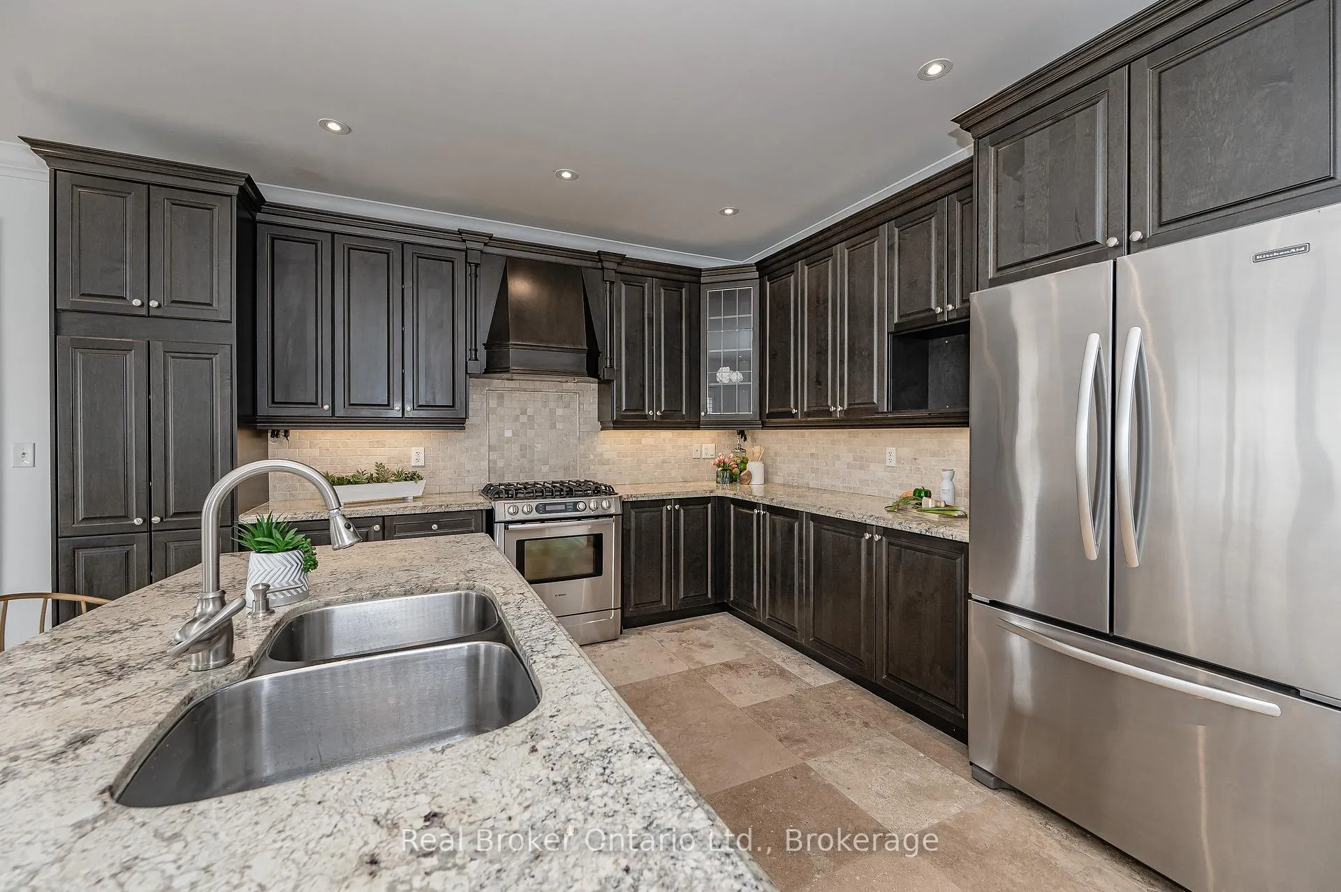 Photo 13 of 540 Bridgeview Road, Oakville, Glenorchy — HOMEH