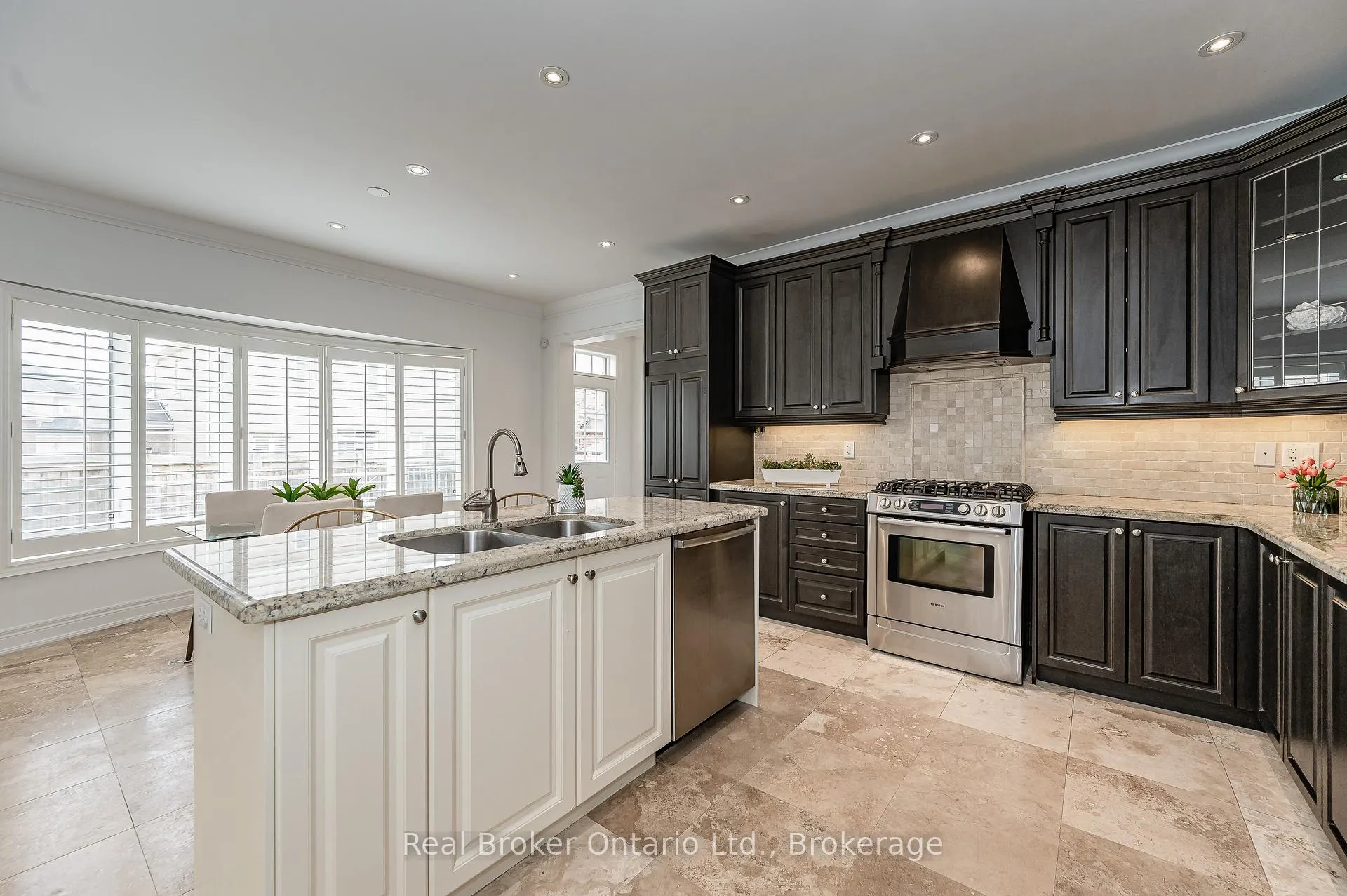 Photo 14 of 540 Bridgeview Road, Oakville, Glenorchy — HOMEH