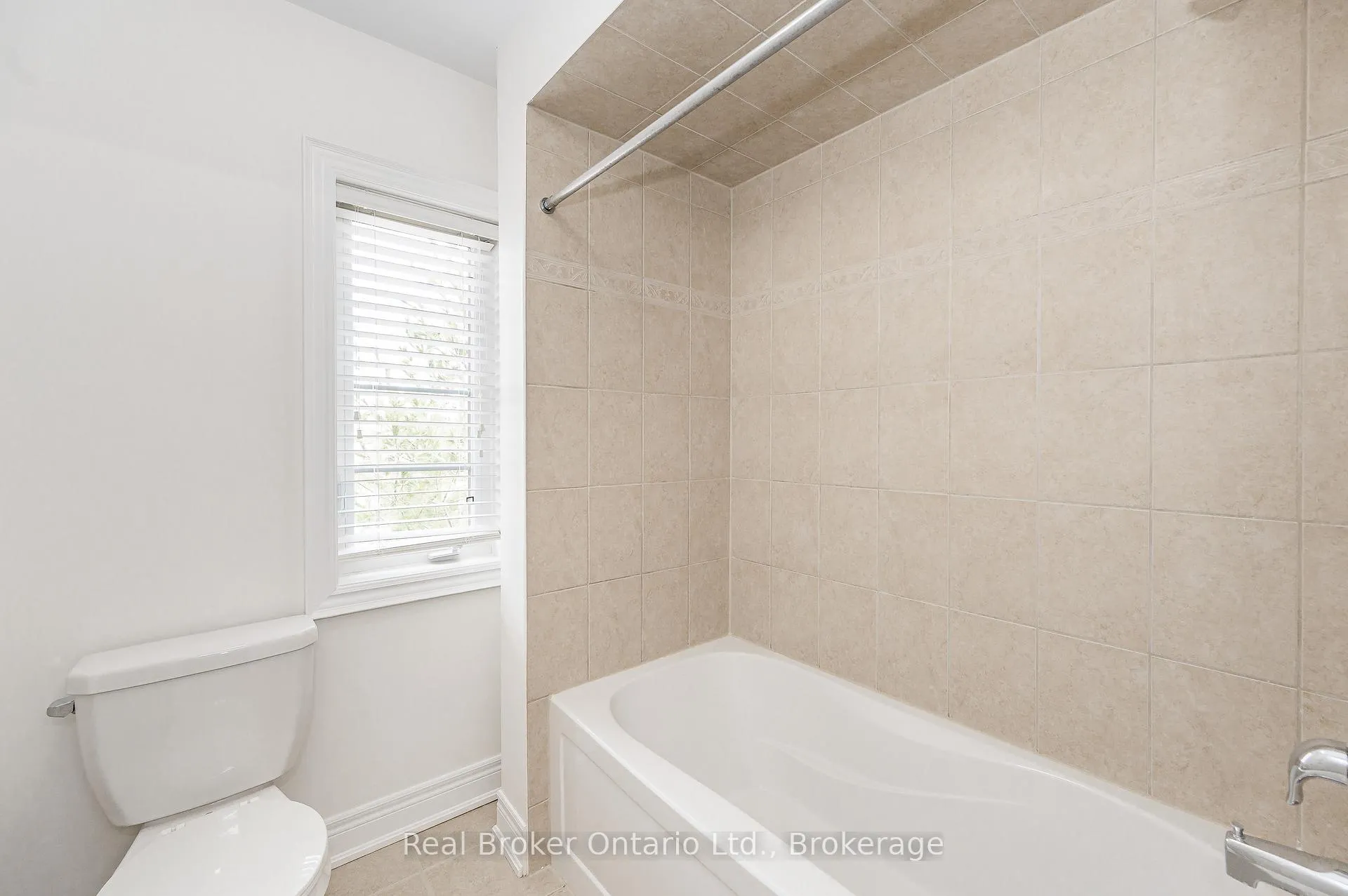 Photo 25 of 540 Bridgeview Road, Oakville, Glenorchy — HOMEH