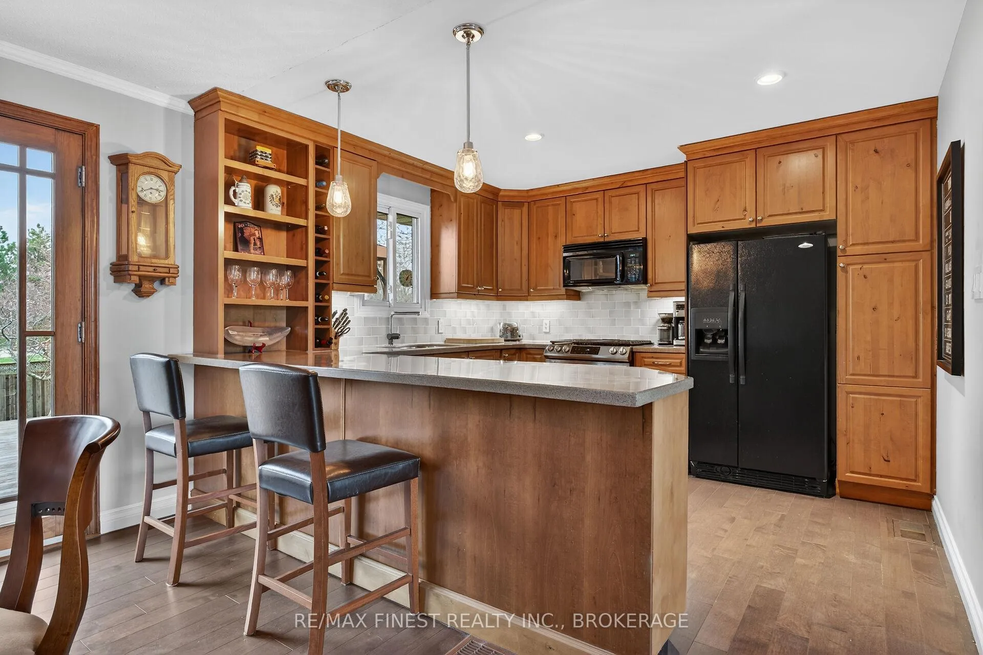 Photo 13 of 15 Point St Mark Drive, Kingston, Kingston East (Incl Barret Crt) — HOMEH