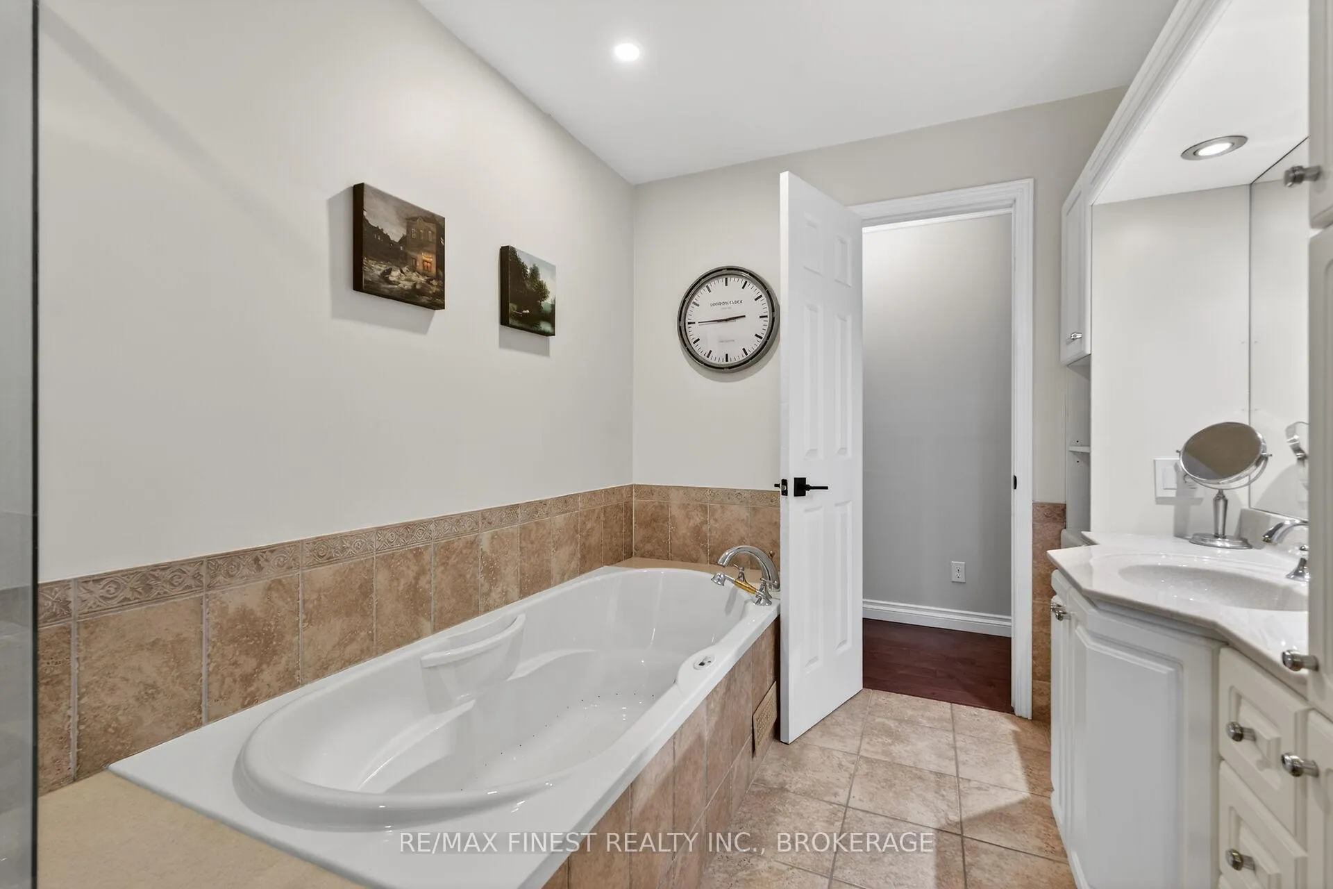 Photo 20 of 15 Point St Mark Drive, Kingston, Kingston East (Incl Barret Crt) — HOMEH