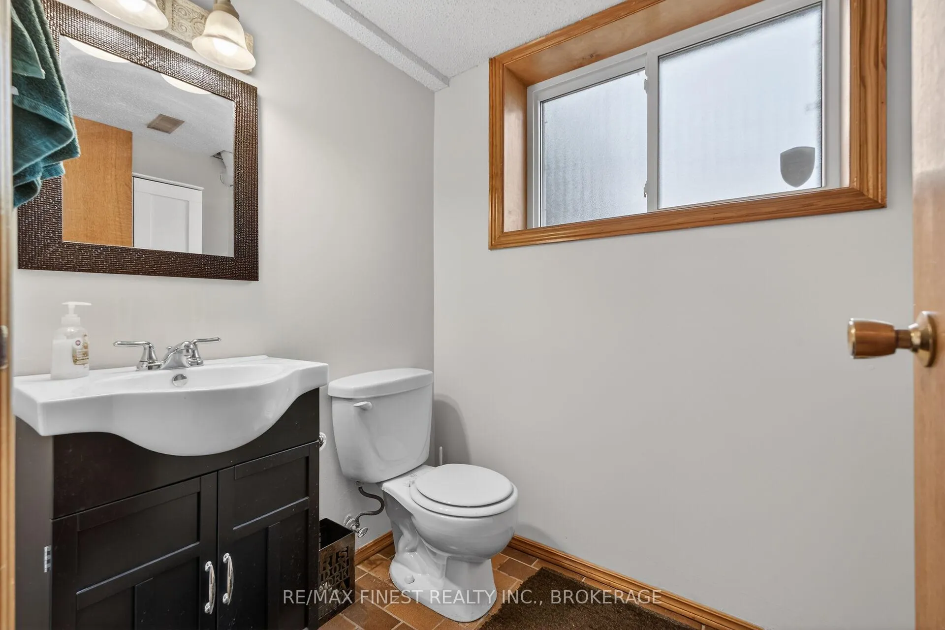 Photo 27 of 15 Point St Mark Drive, Kingston, Kingston East (Incl Barret Crt) — HOMEH