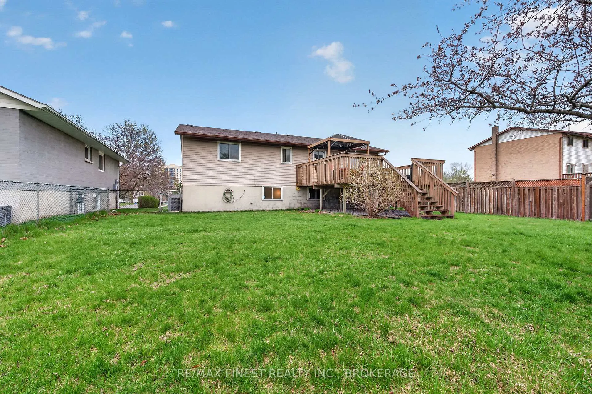 Photo 34 of 15 Point St Mark Drive, Kingston, Kingston East (Incl Barret Crt) — HOMEH