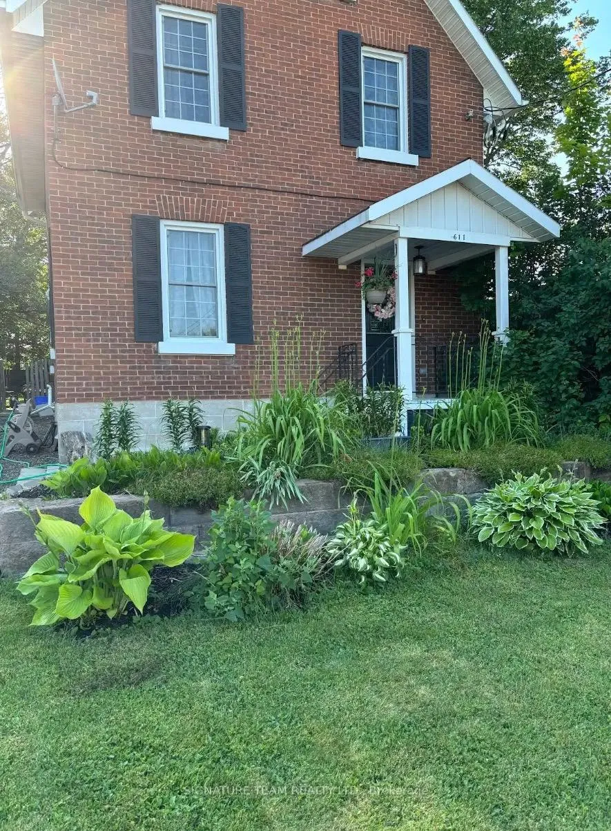 Photo 1 of 611 Eganville Road, Pembroke — HOMEH