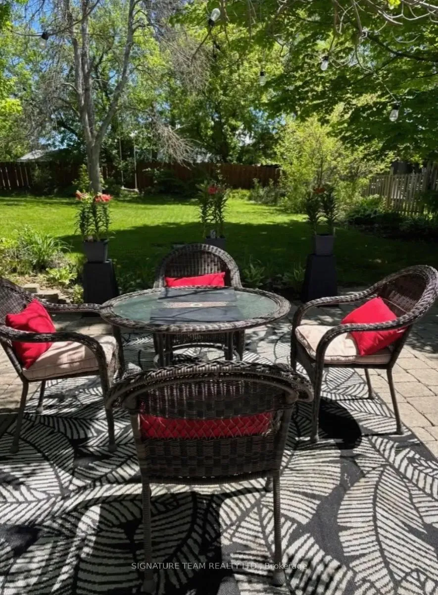 Photo 2 of 611 Eganville Road, Pembroke — HOMEH