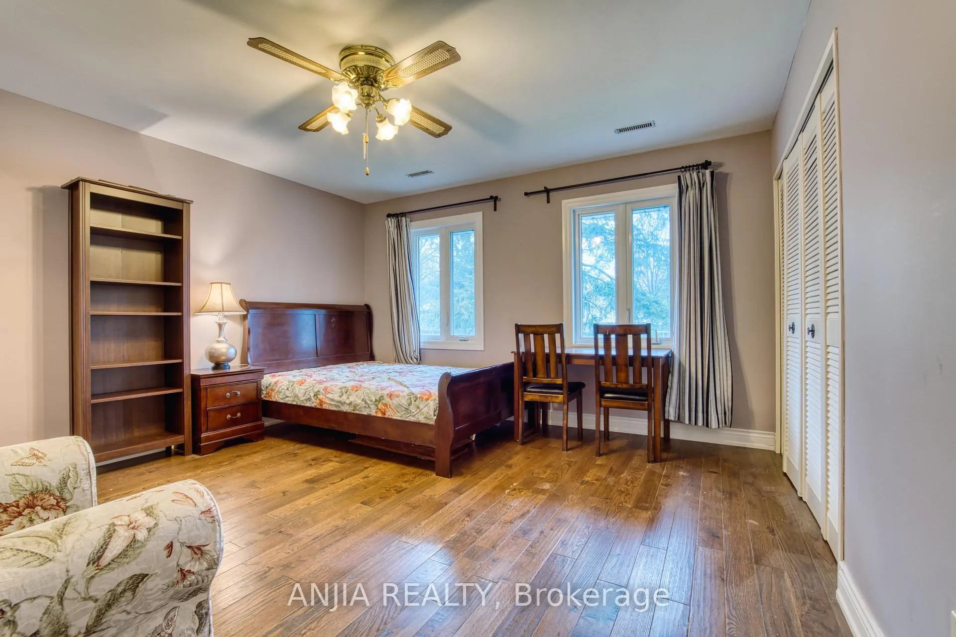 Front of Unit Second Floor, 37 Allangrove Crescent