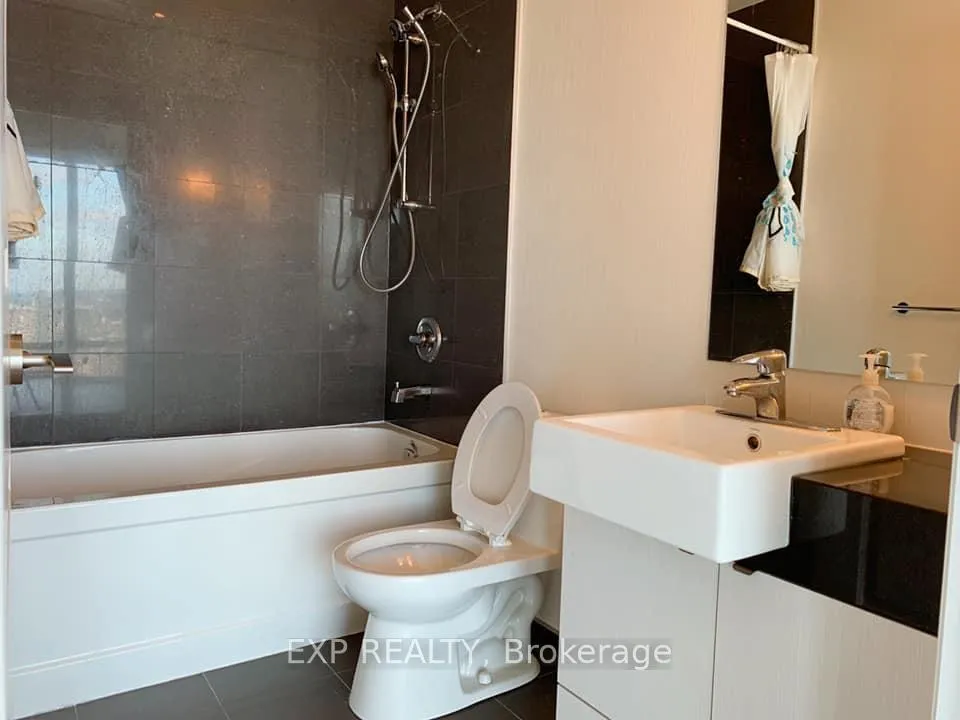 Photo 12 of Unit 3611, 8 The Esplanade, Toronto, Waterfront Communities — HOMEH