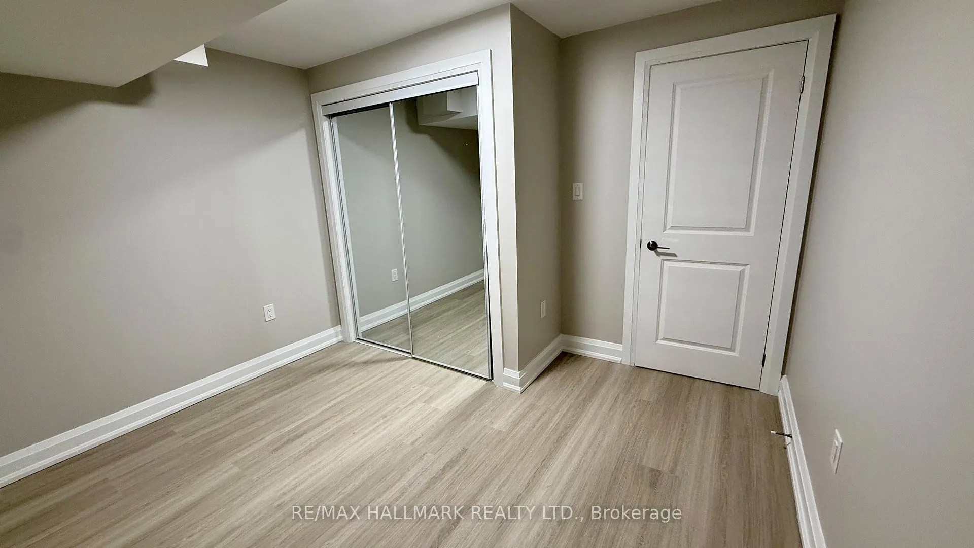 Photo 12 of Unit Basement, 7 Avanti Crescent, Hamilton, Waterdown — HOMEH