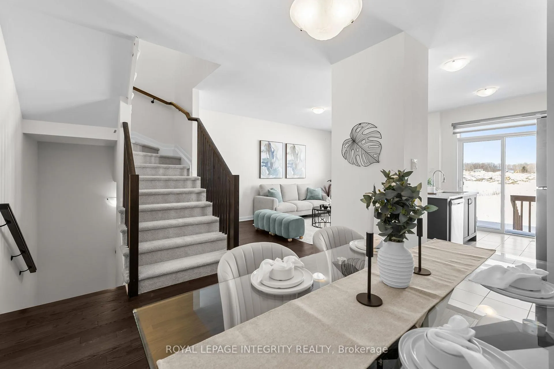 Photo 6 of 166 Invention Boulevard, Ottawa, Kanata - Morgan's Grant/South March — HOMEH