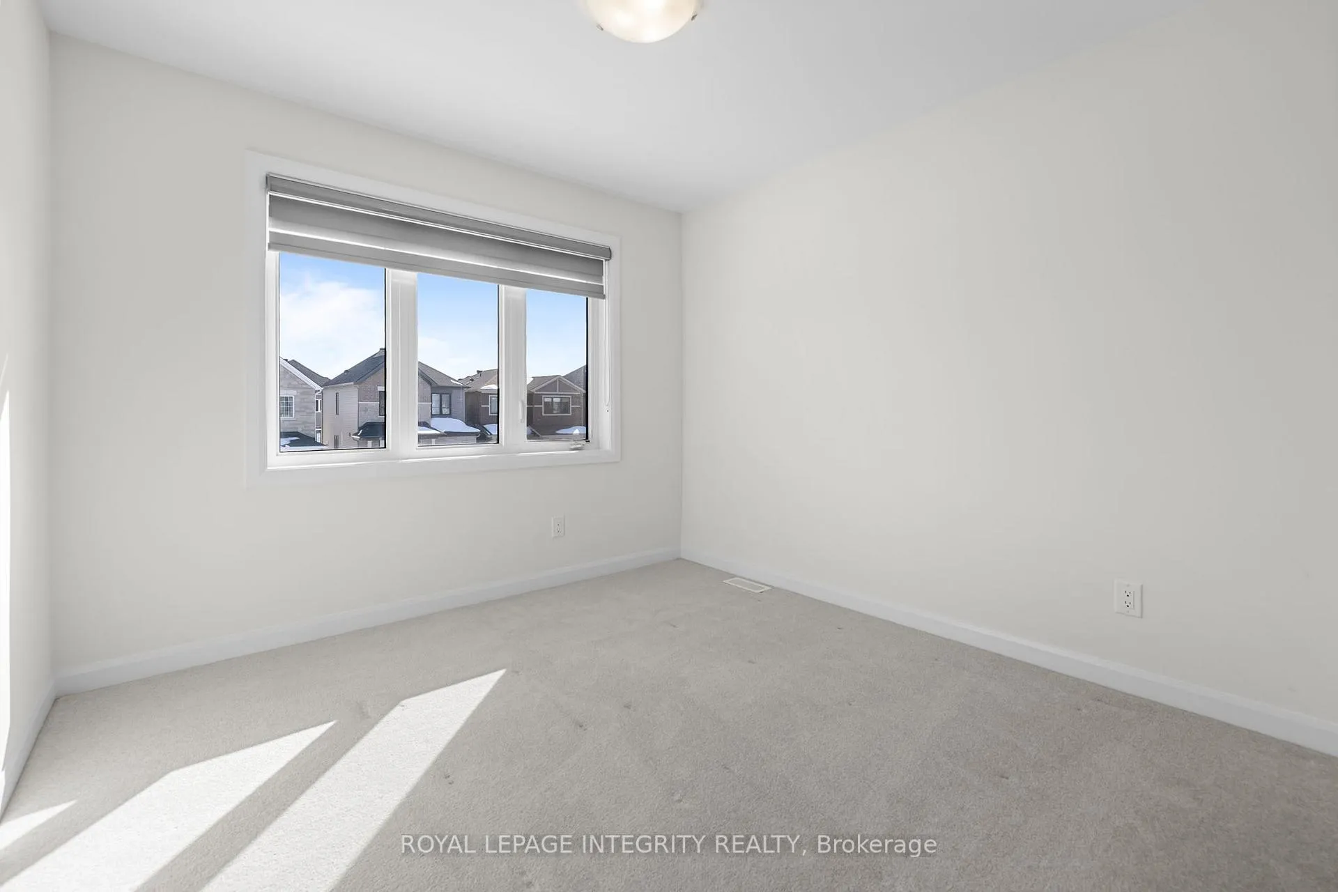 Photo 18 of 166 Invention Boulevard, Ottawa, Kanata - Morgan's Grant/South March — HOMEH