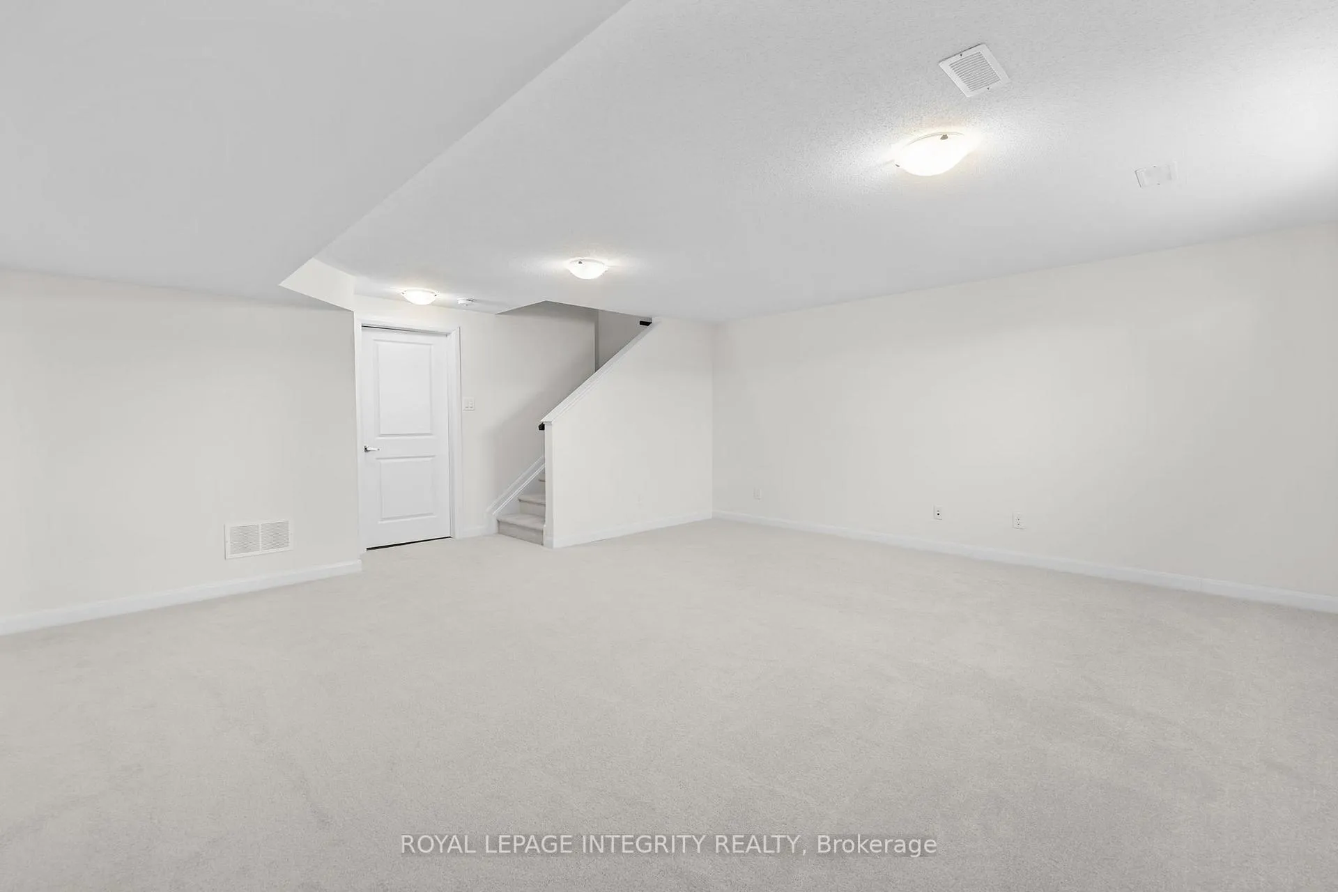 Photo 32 of 166 Invention Boulevard, Ottawa, Kanata - Morgan's Grant/South March — HOMEH
