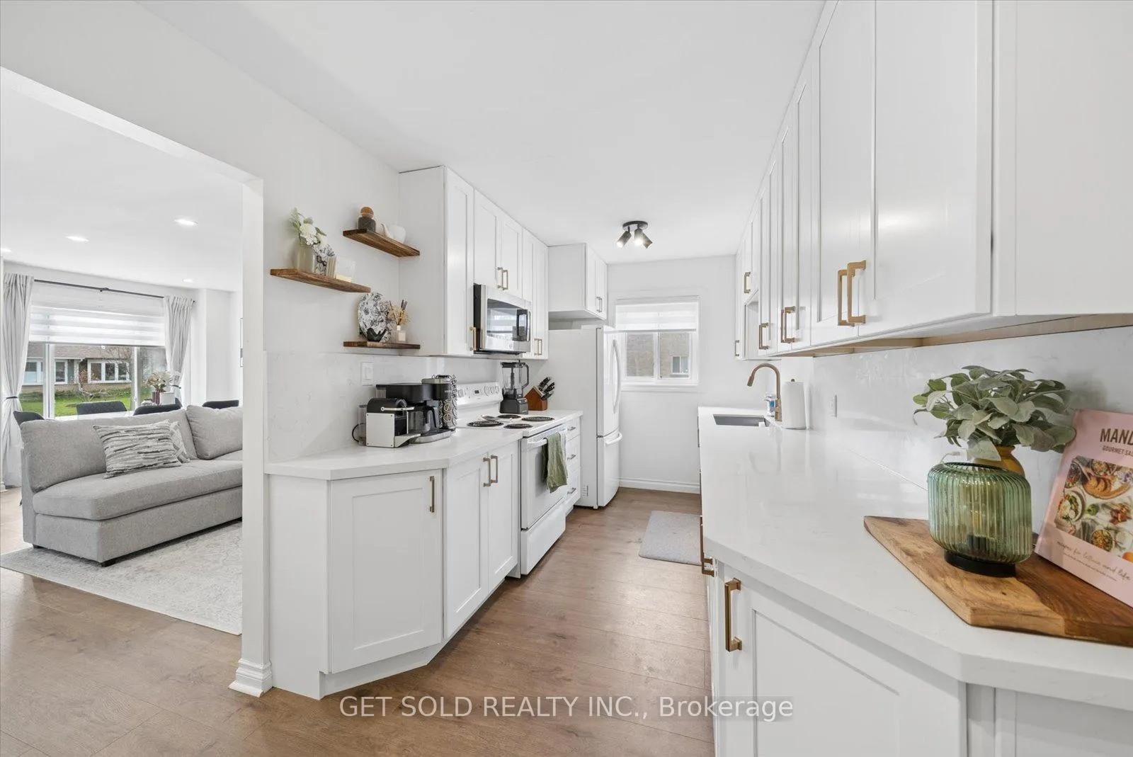 Photo 12 of Unit 4, 2 Cedar Drive, Orangeville — HOMEH
