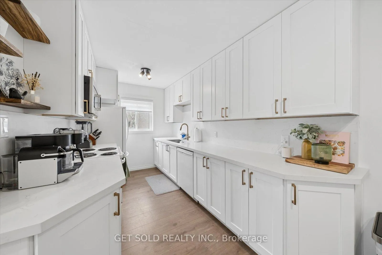 Photo 14 of Unit 4, 2 Cedar Drive, Orangeville — HOMEH