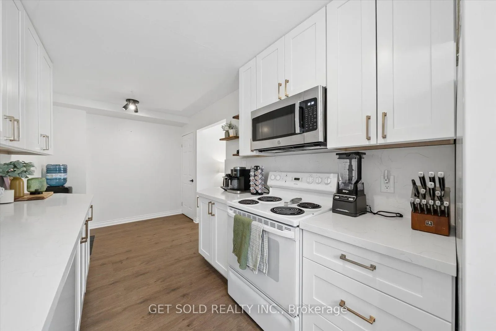 Photo 15 of Unit 4, 2 Cedar Drive, Orangeville — HOMEH