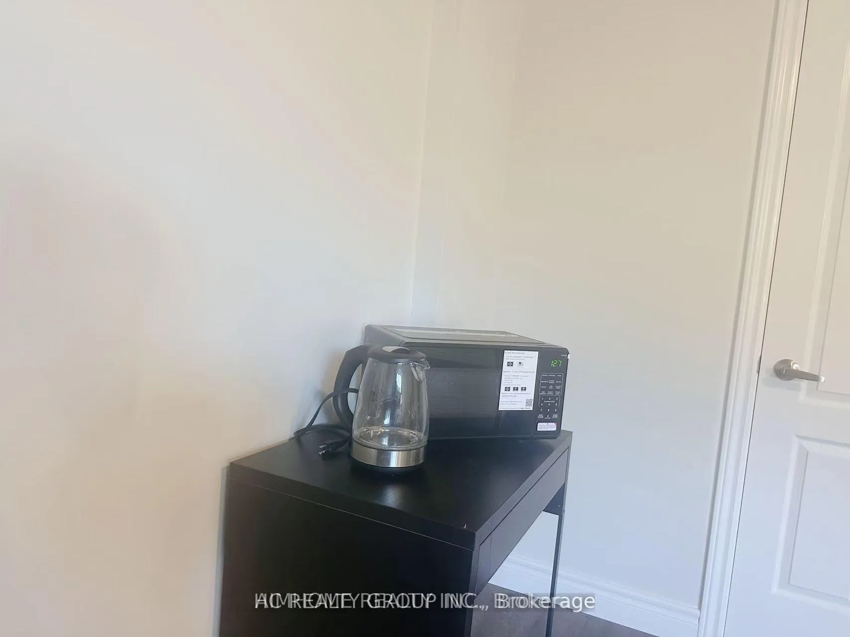 Photo 6 of Unit 21 Lower, 181 Parktree Drive, Vaughan, Maple — HOMEH