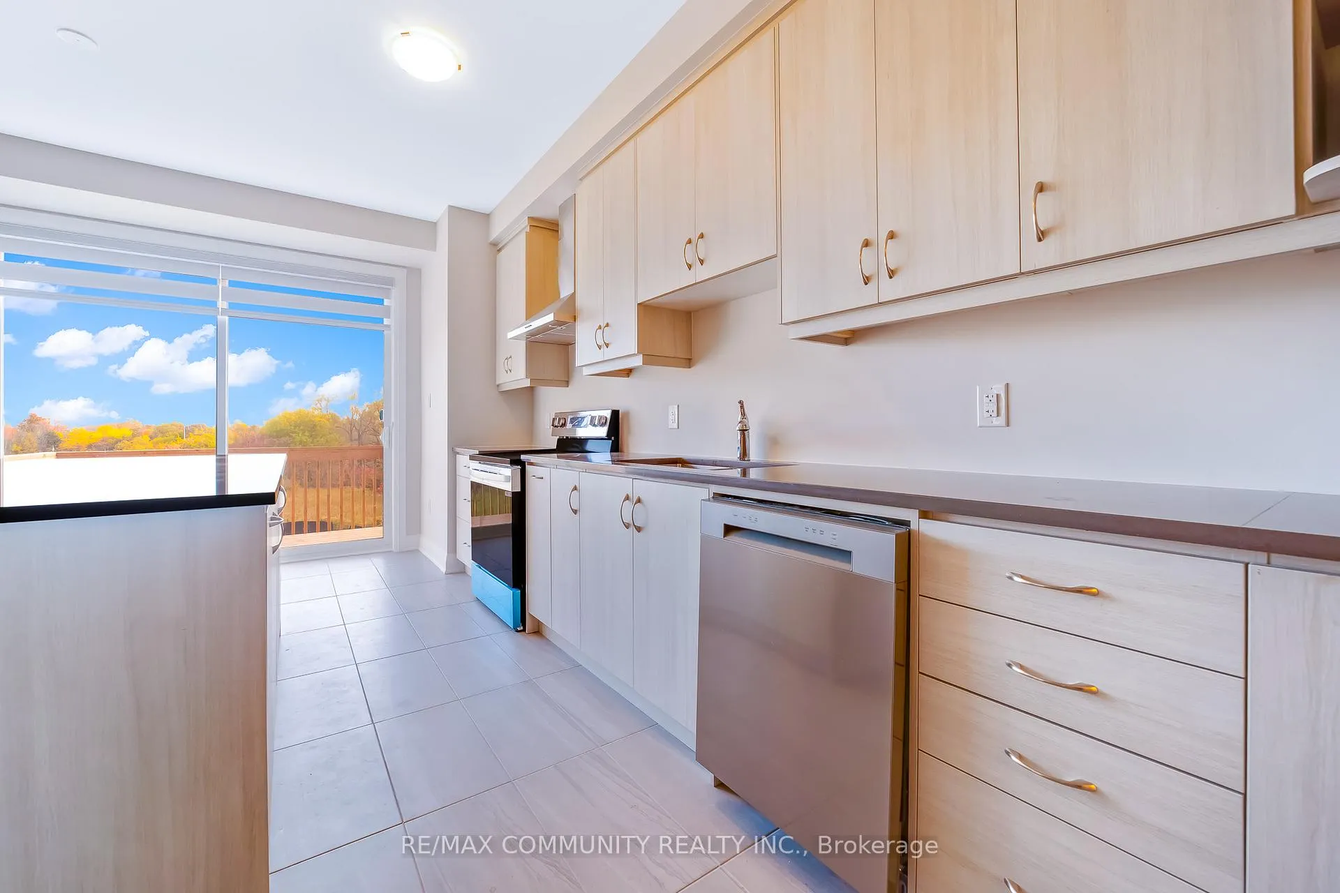 Photo 14 of 3328 Marchington Square, Pickering, Rural Pickering — HOMEH