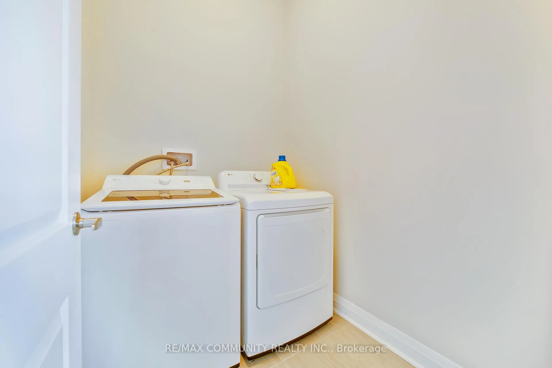 Photo 20 of 3328 Marchington Square, Pickering, Rural Pickering — HOMEH