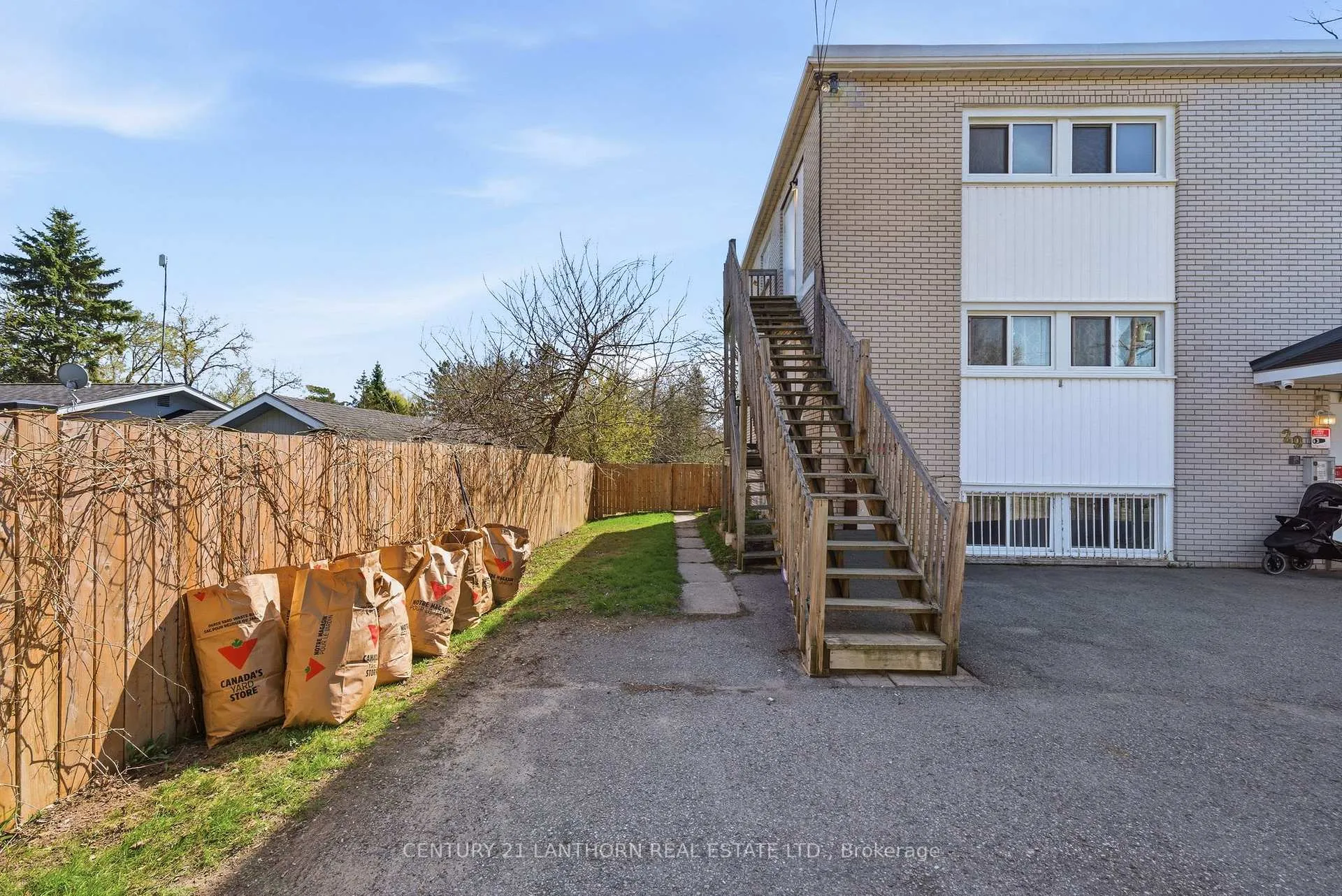 Photo 4 of 29 Downes Avenue, Prince Edward County, Picton Ward — HOMEH