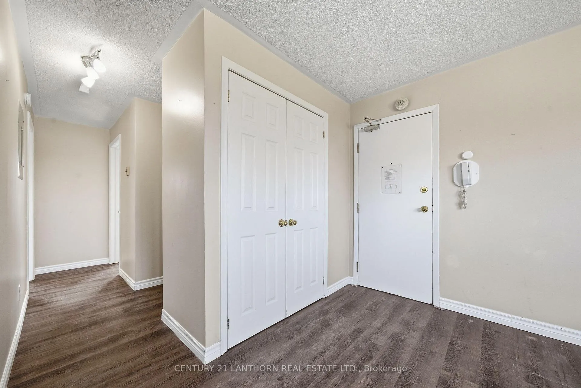 Photo 9 of 29 Downes Avenue, Prince Edward County, Picton Ward — HOMEH