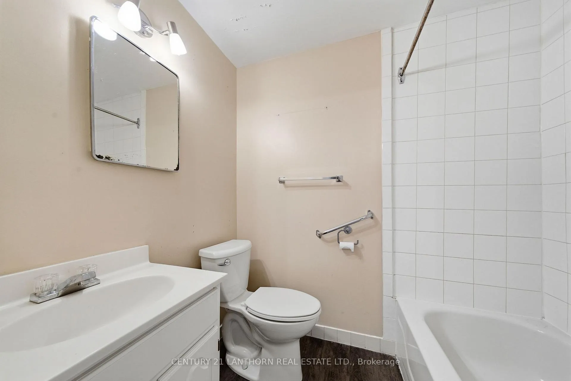 Photo 17 of 29 Downes Avenue, Prince Edward County, Picton Ward — HOMEH