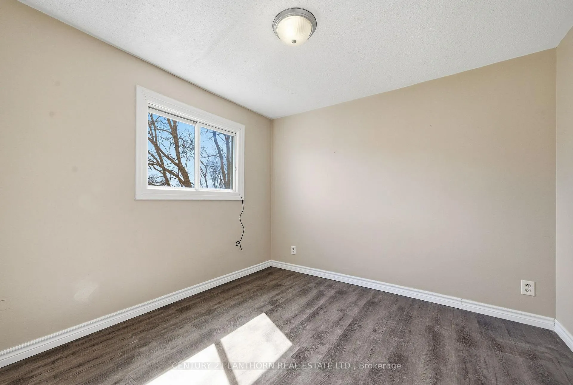 Photo 19 of 29 Downes Avenue, Prince Edward County, Picton Ward — HOMEH