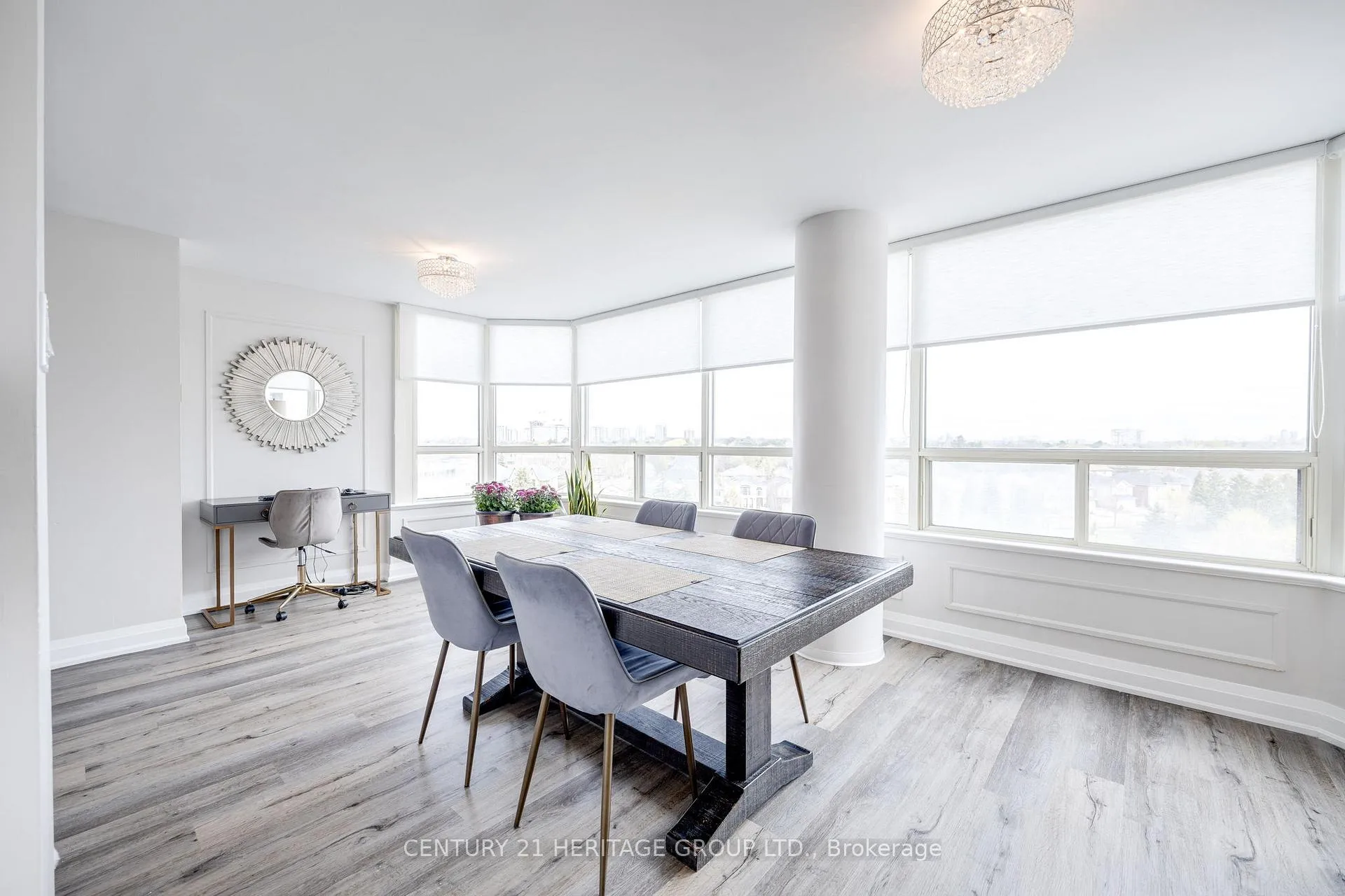 Photo 6 of Unit 707, 7 Townsgate Drive, Vaughan, Crestwood-Springfarm-Yorkhill — HOMEH