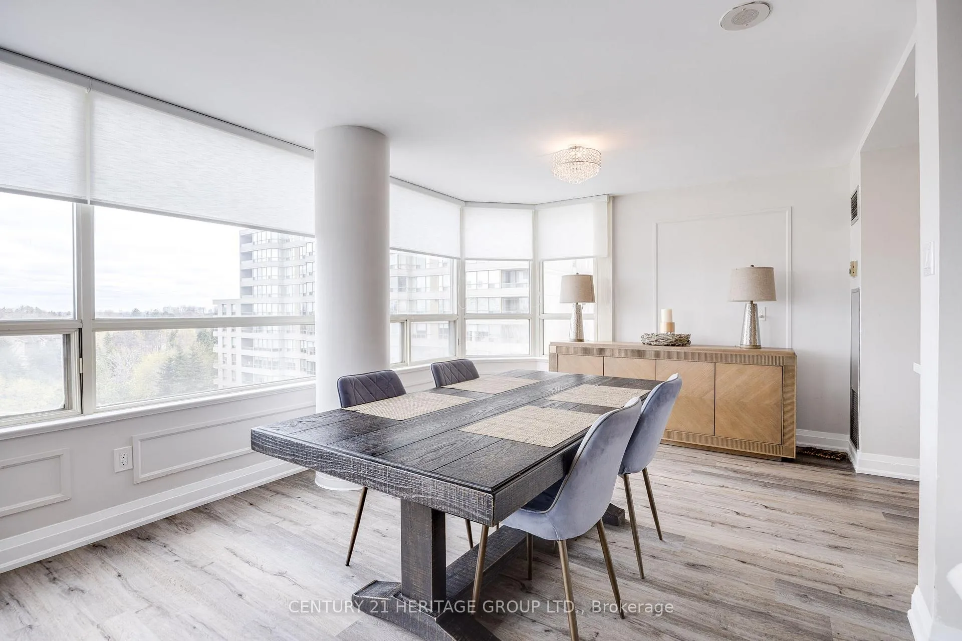 Photo 7 of Unit 707, 7 Townsgate Drive, Vaughan, Crestwood-Springfarm-Yorkhill — HOMEH