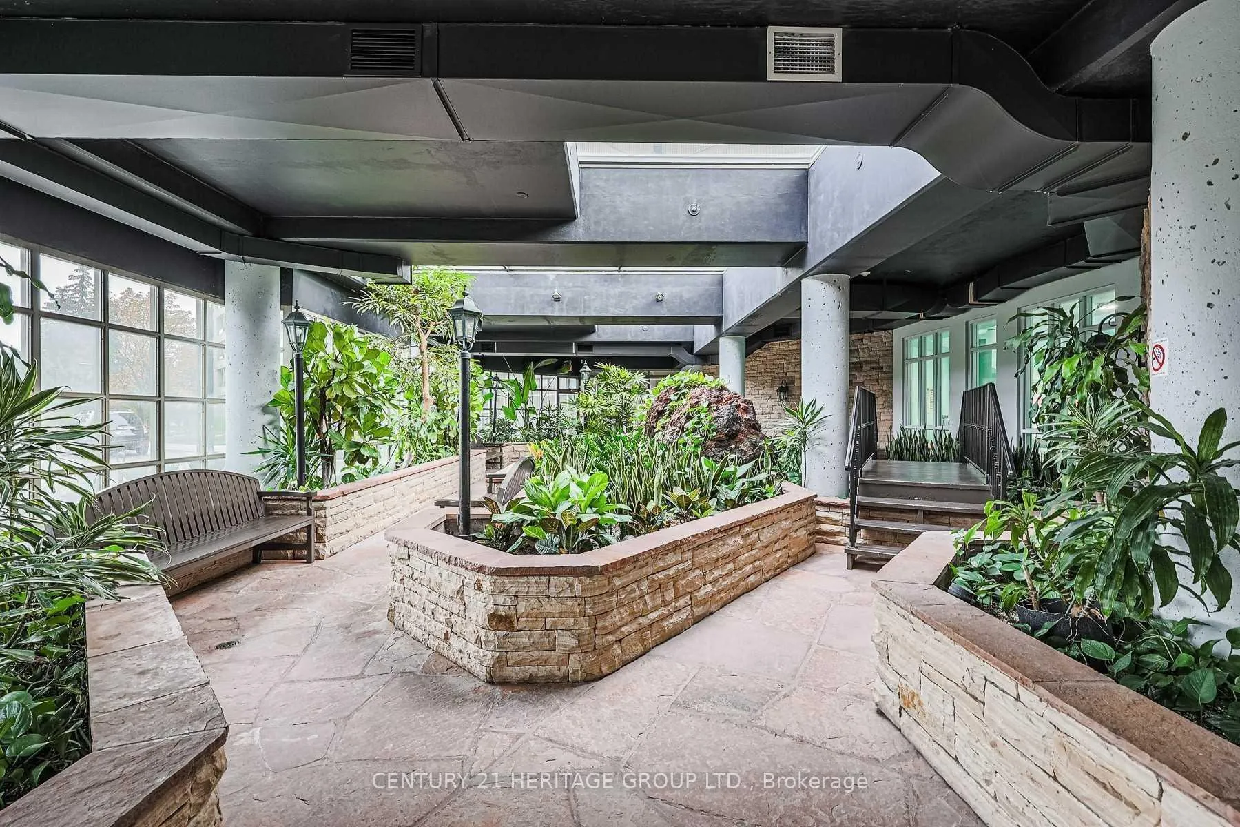 Photo 35 of Unit 707, 7 Townsgate Drive, Vaughan, Crestwood-Springfarm-Yorkhill — HOMEH