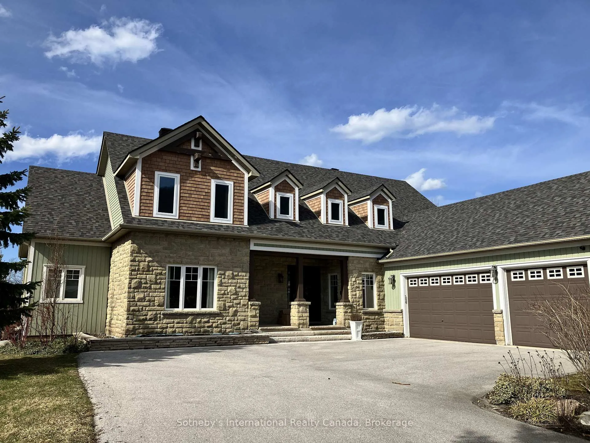 Photo 1 of 103 Barton Boulevard, Blue Mountains — HOMEH