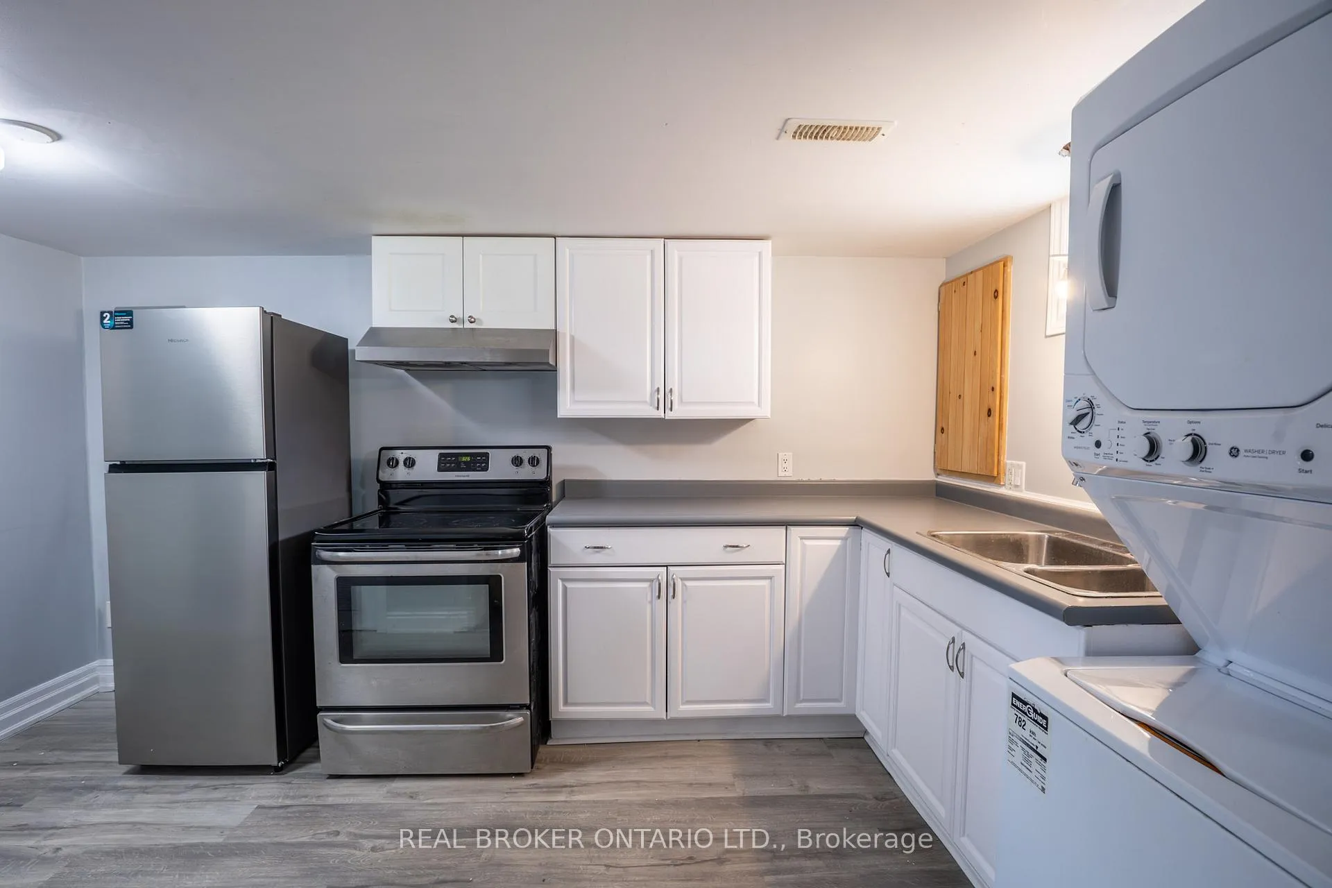 Photo 1 of Unit 3, 32 Grove Street W, Barrie, Queen's Park — HOMEH