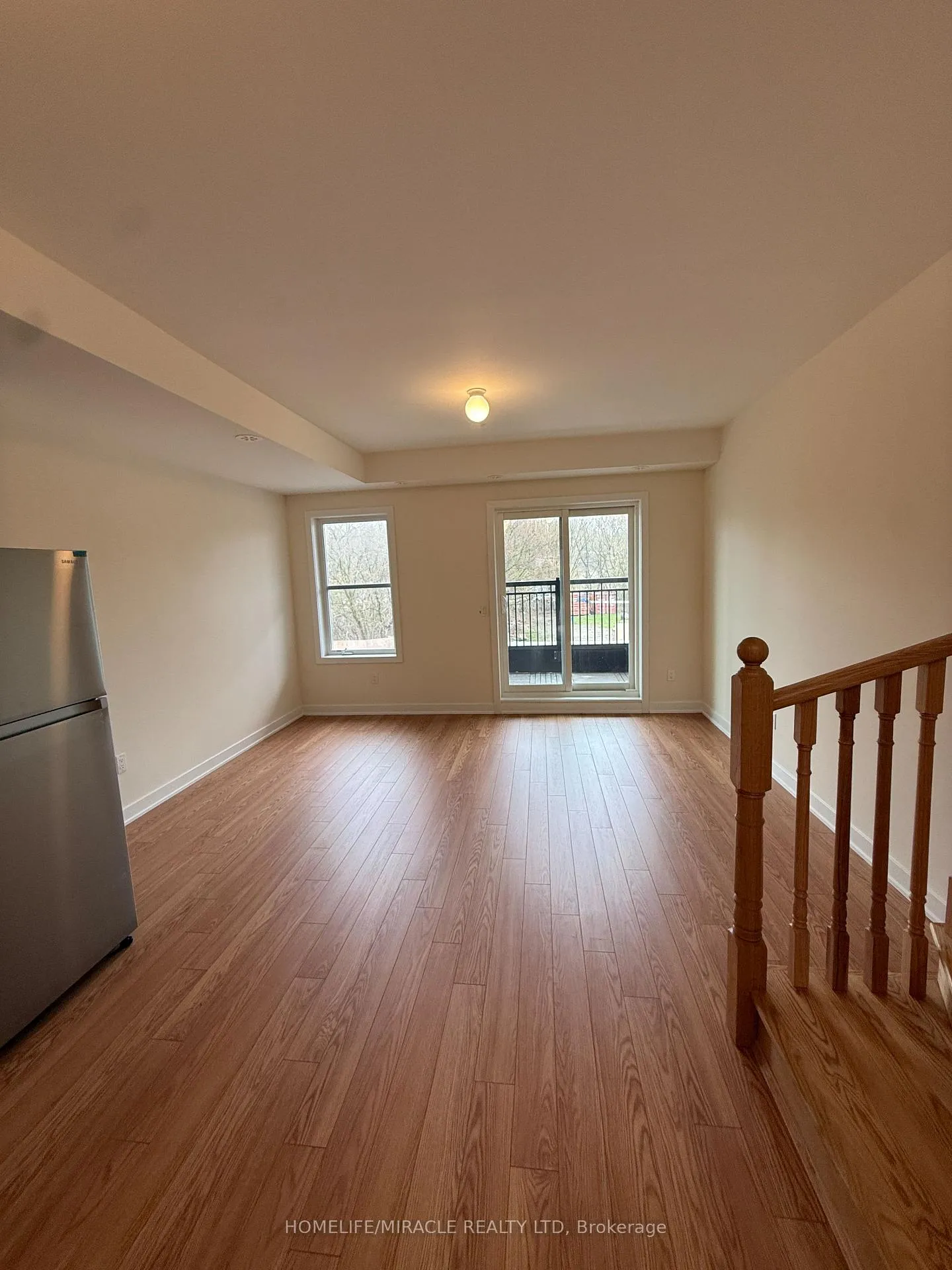 Photo 18 of Unit 212, 15100 Yonge Street, Aurora, Aurora Village — HOMEH