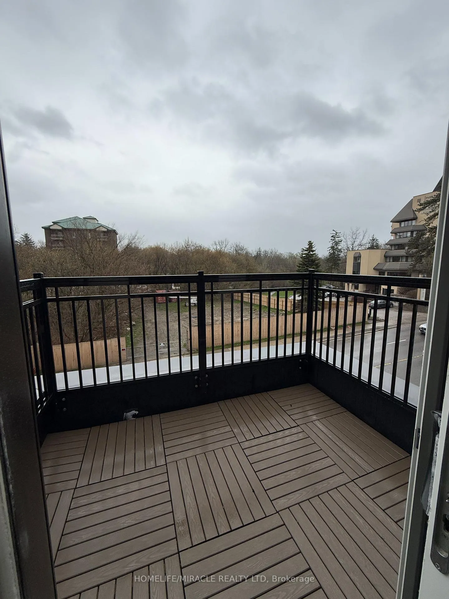Photo 25 of Unit 212, 15100 Yonge Street, Aurora, Aurora Village — HOMEH