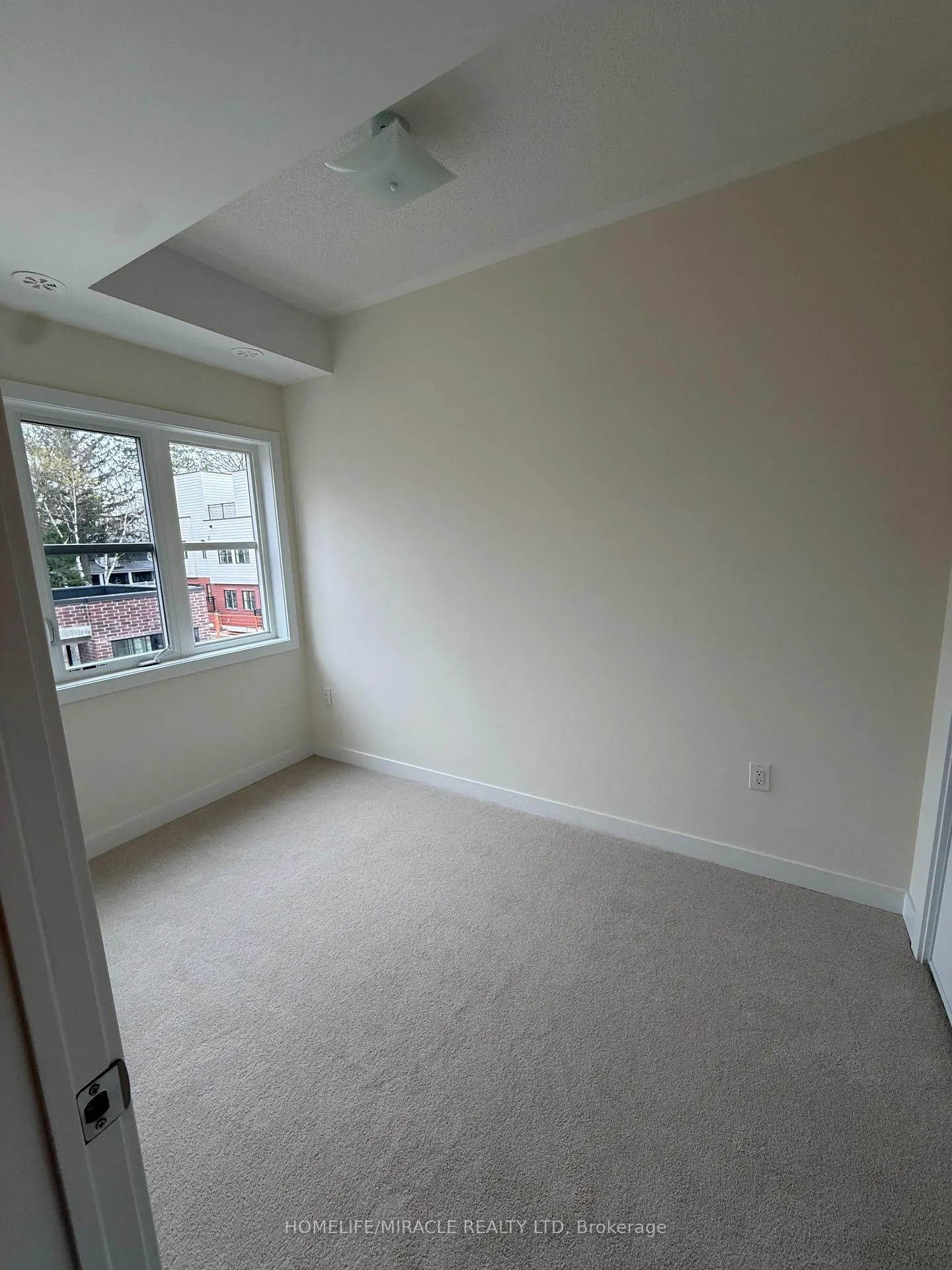 Photo 28 of Unit 212, 15100 Yonge Street, Aurora, Aurora Village — HOMEH