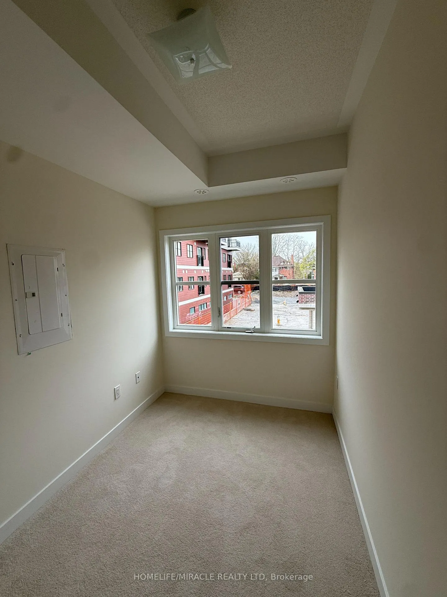 Photo 29 of Unit 212, 15100 Yonge Street, Aurora, Aurora Village — HOMEH