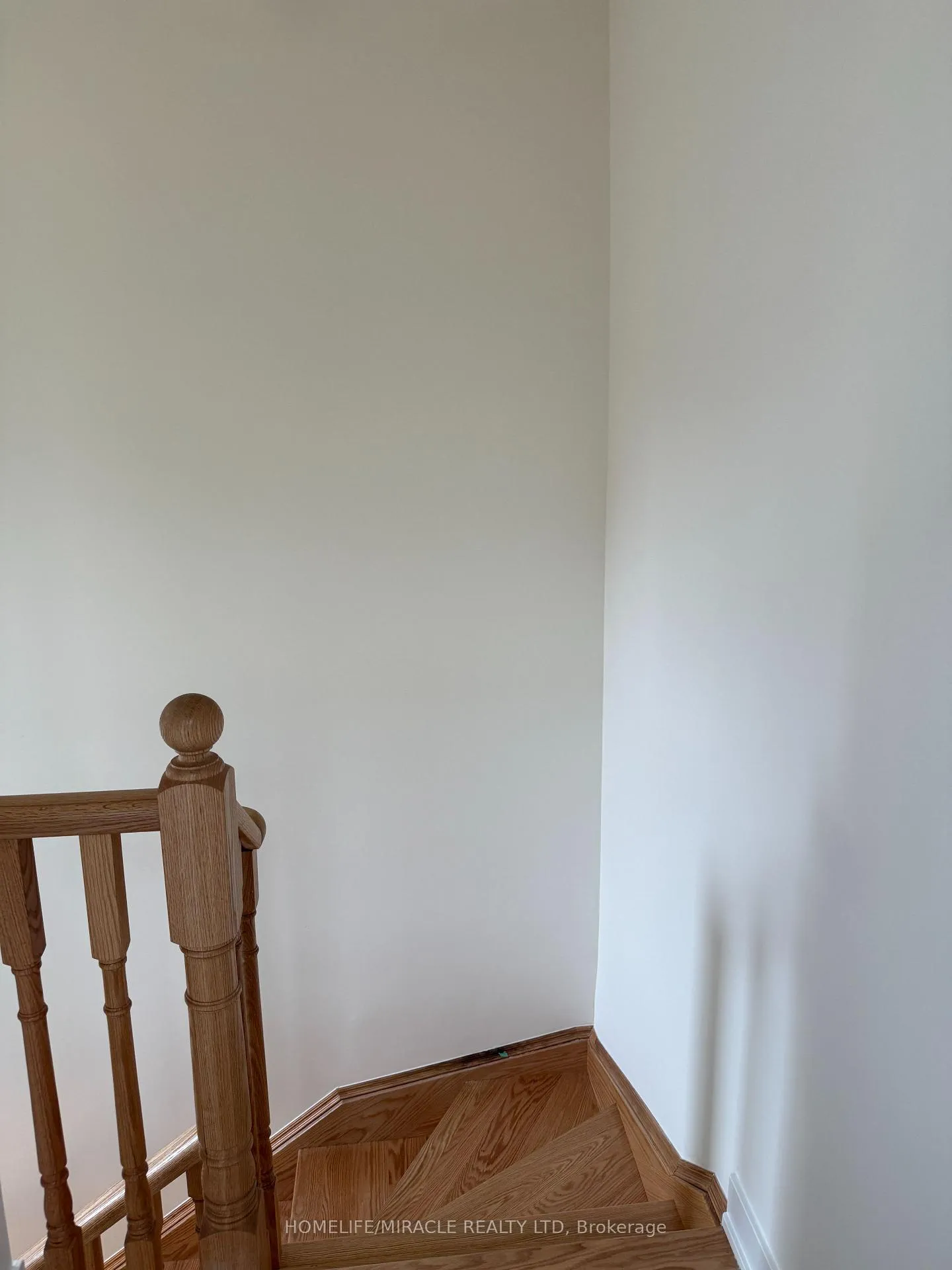 Photo 31 of Unit 212, 15100 Yonge Street, Aurora, Aurora Village — HOMEH