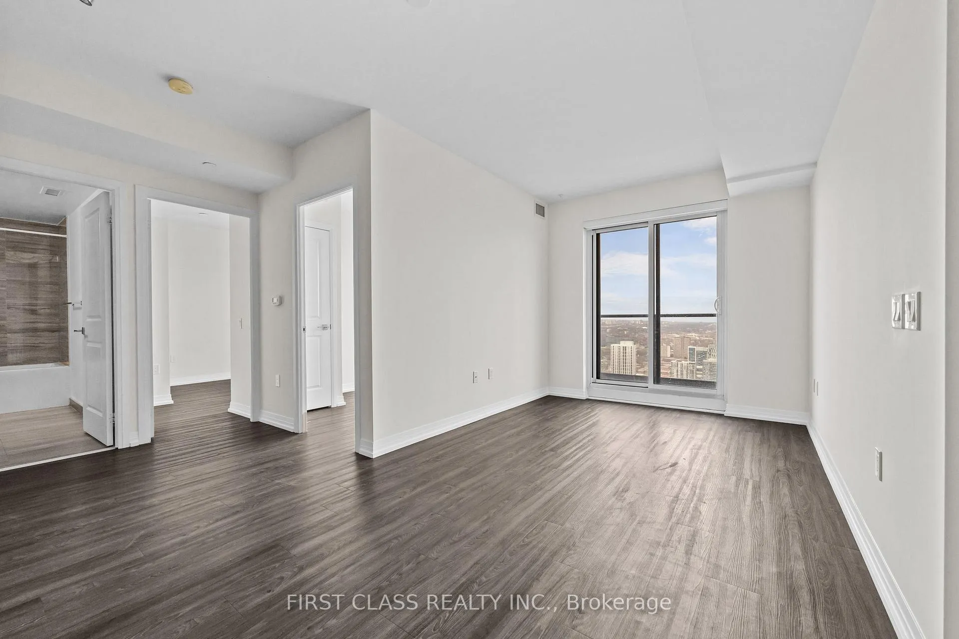 Photo 5 of Unit 4613, 251 Jarvis Street, Toronto, Church-Yonge Corridor — HOMEH
