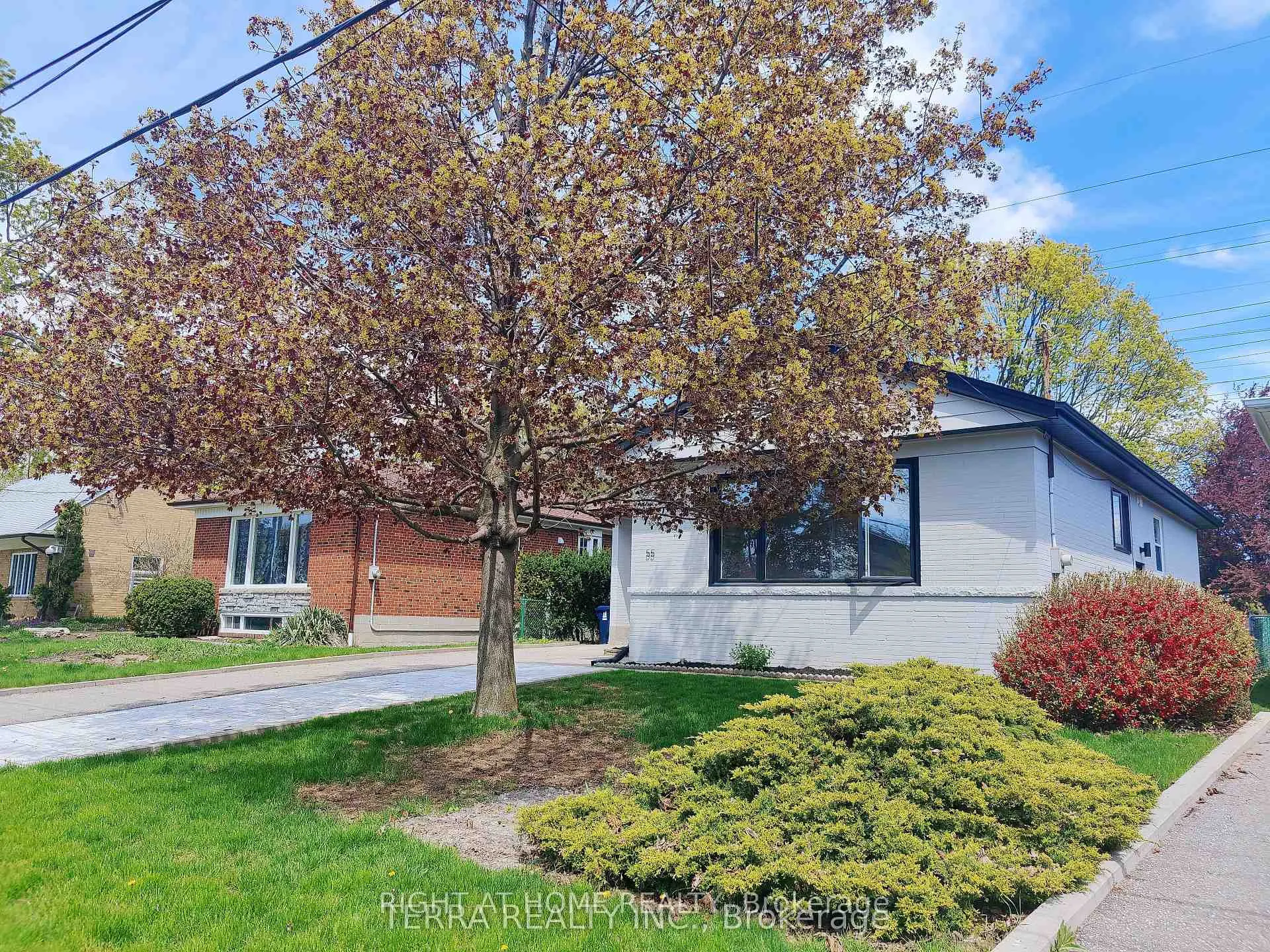 Photo 2 of 55 Glen Agar Drive, Etobicoke, Princess-Rosethorn — HOMEH