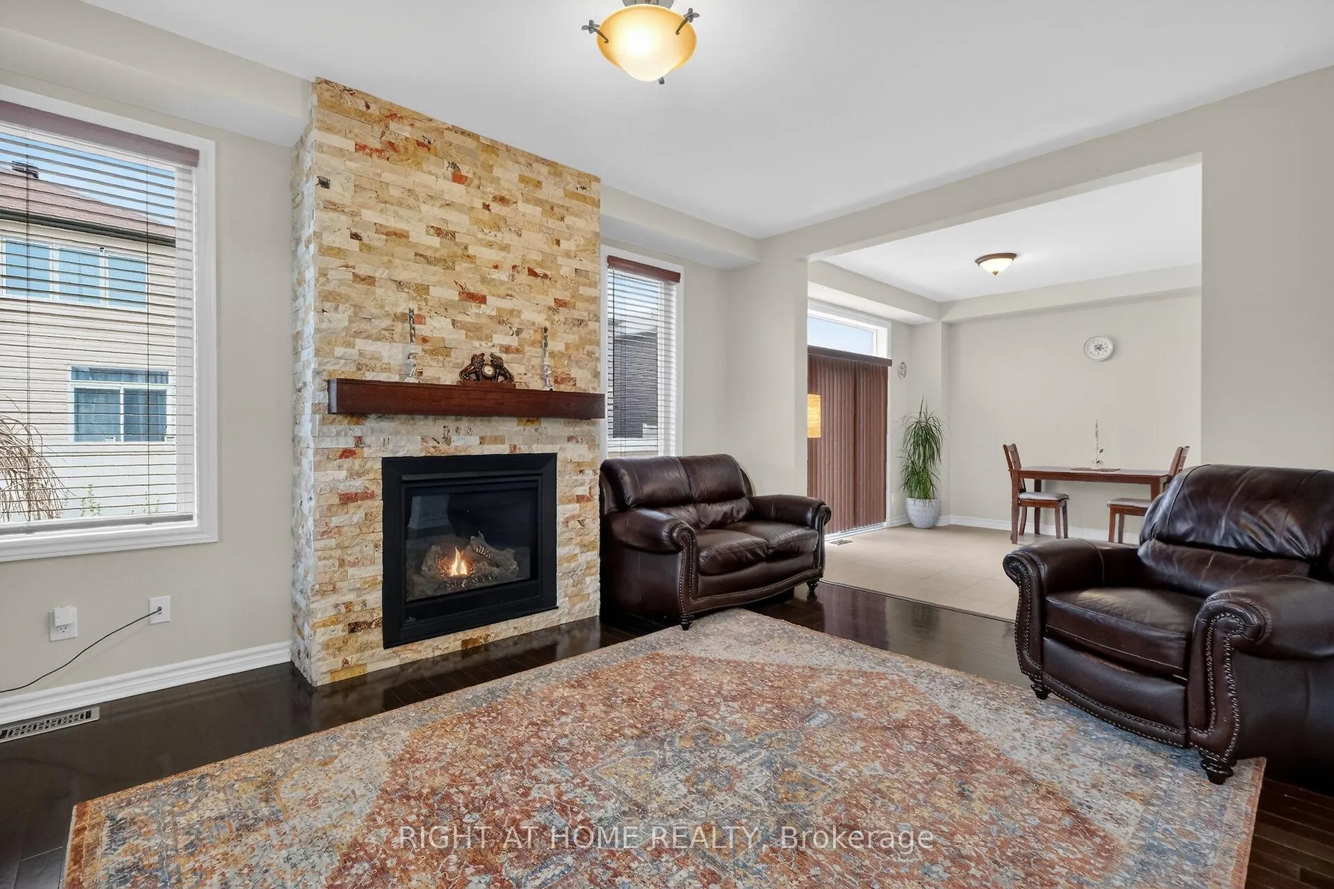 Photo 11 of 44 Hawks Landing Crescent, Ottawa, Stittsville (North) — HOMEH