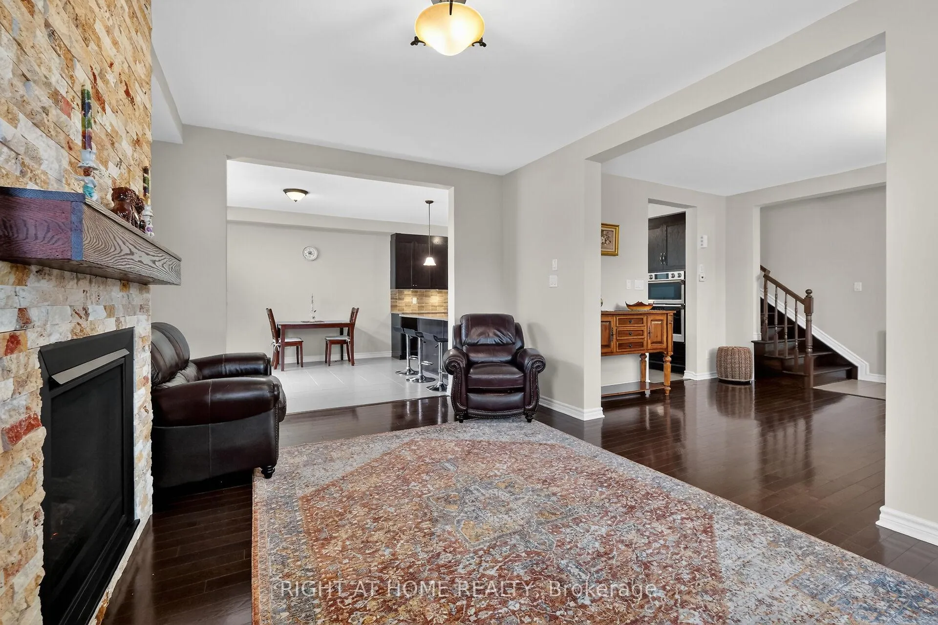 Photo 14 of 44 Hawks Landing Crescent, Ottawa, Stittsville (North) — HOMEH