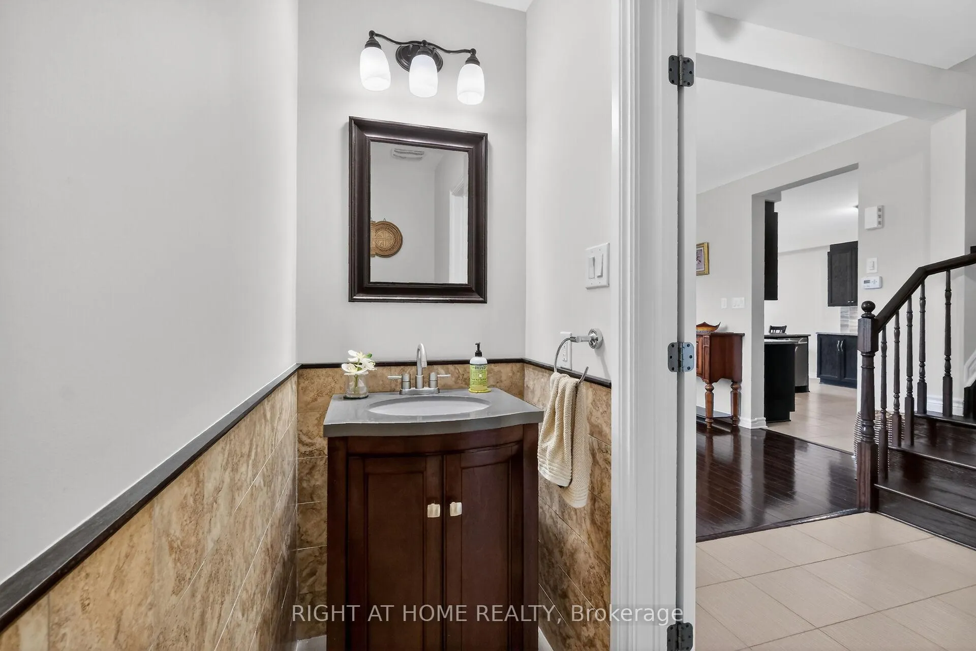 Photo 22 of 44 Hawks Landing Crescent, Ottawa, Stittsville (North) — HOMEH