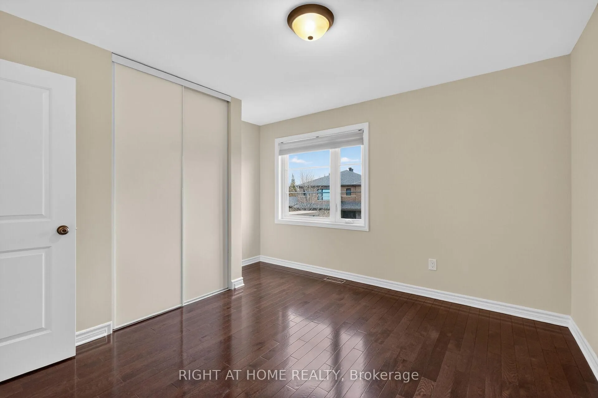 Photo 29 of 44 Hawks Landing Crescent, Ottawa, Stittsville (North) — HOMEH