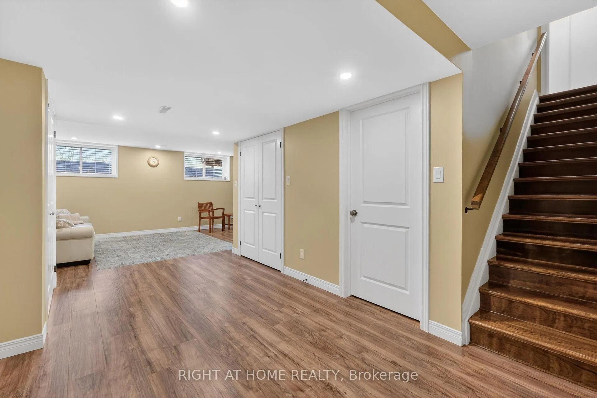 Photo 38 of 44 Hawks Landing Crescent, Ottawa, Stittsville (North) — HOMEH