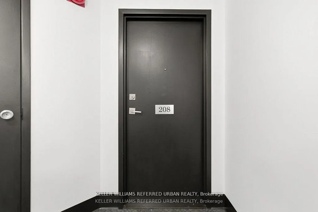 Photo 4 of Unit 208, 8 Village Green Boulevard, Hamilton, Stoney Creek — HOMEH