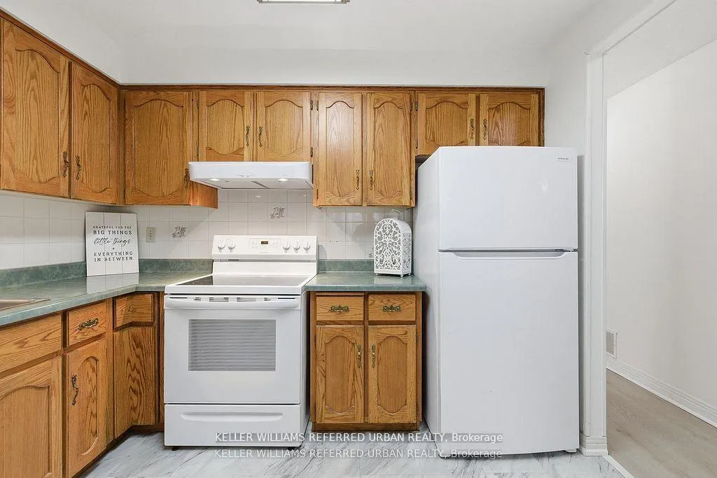 Photo 15 of Unit 208, 8 Village Green Boulevard, Hamilton, Stoney Creek — HOMEH