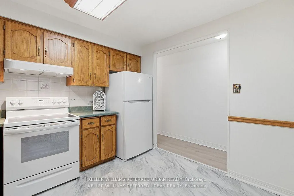 Photo 18 of Unit 208, 8 Village Green Boulevard, Hamilton, Stoney Creek — HOMEH