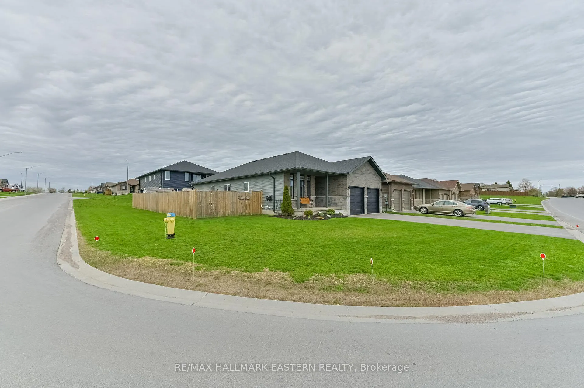 Photo 3 of 97 Northumberland Boulevard, Quinte West, Murray Ward — HOMEH
