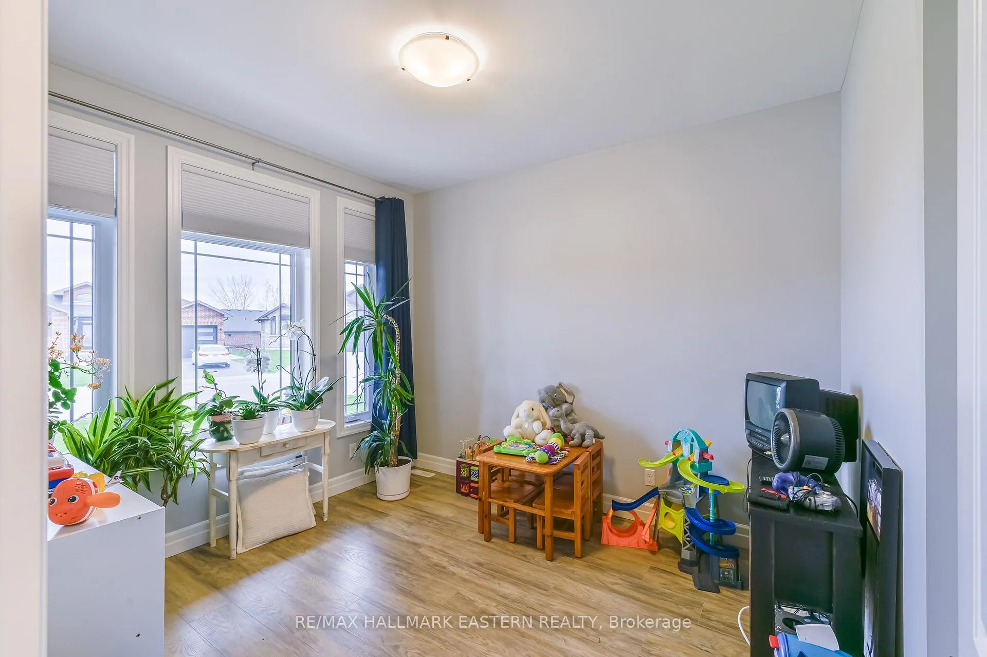 Photo 10 of 97 Northumberland Boulevard, Quinte West, Murray Ward — HOMEH