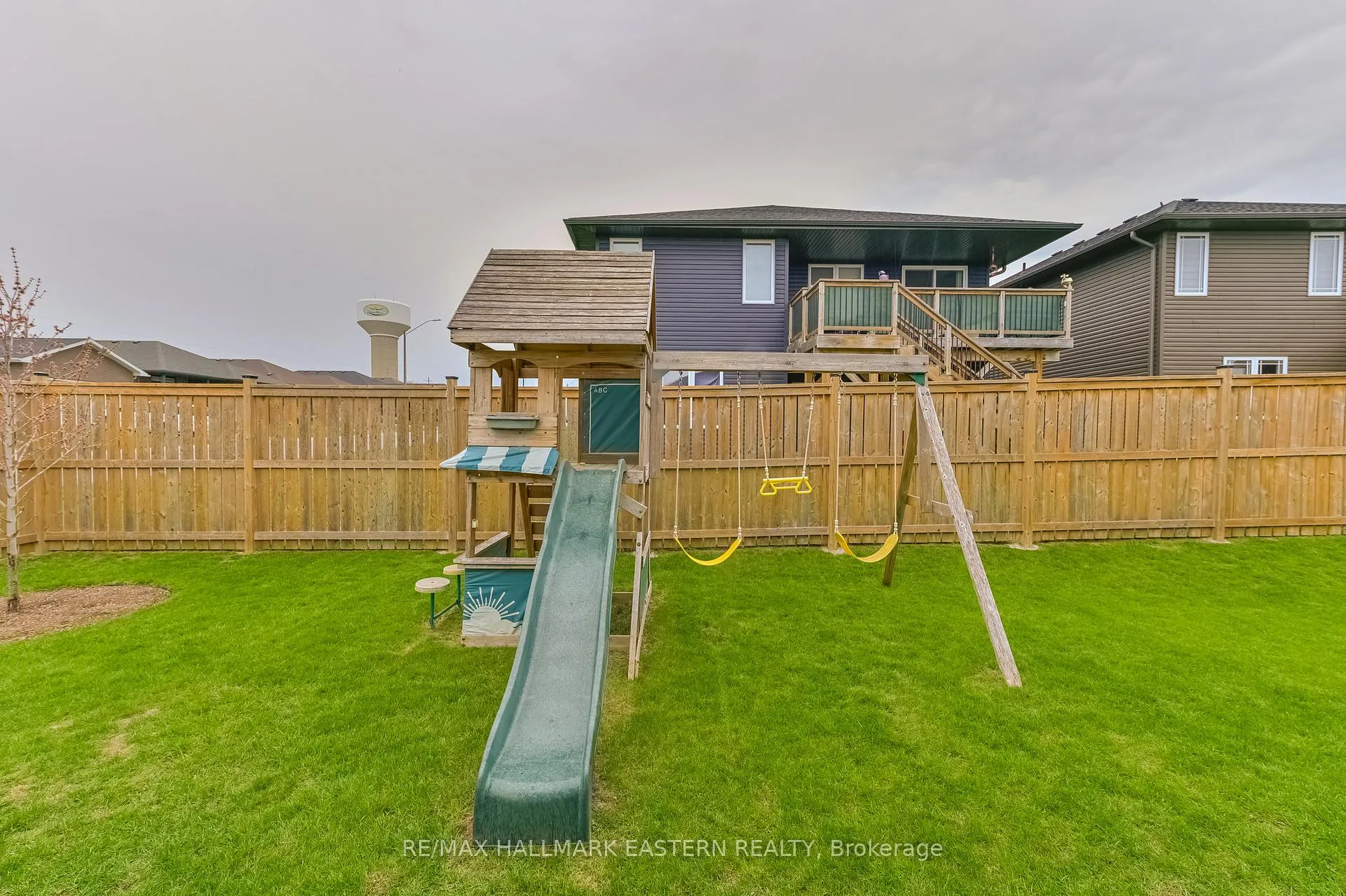 Photo 34 of 97 Northumberland Boulevard, Quinte West, Murray Ward — HOMEH
